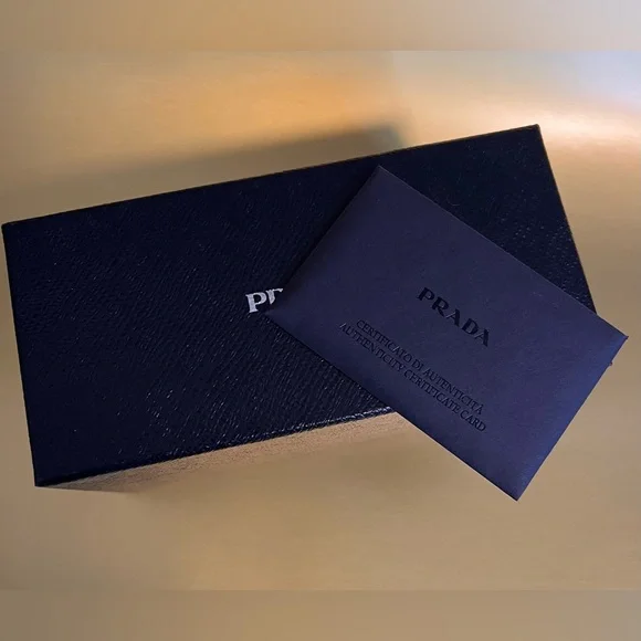 Prada SPR 17O Black Cat-Eye Sunglasses – Authentic – Good Used Condition - Picture 9 of 10